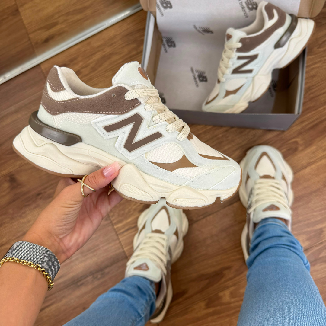 Tênis NB creme c/ Marrom